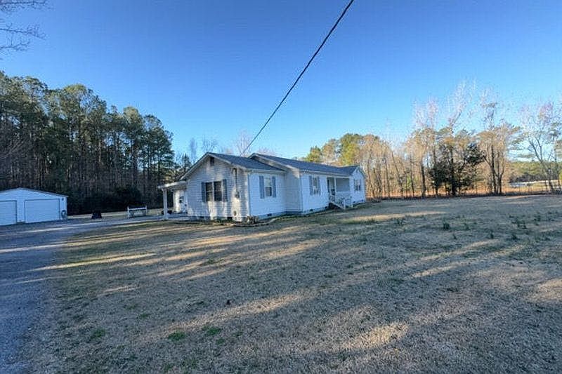 2nd image of 664 Deppe Rd