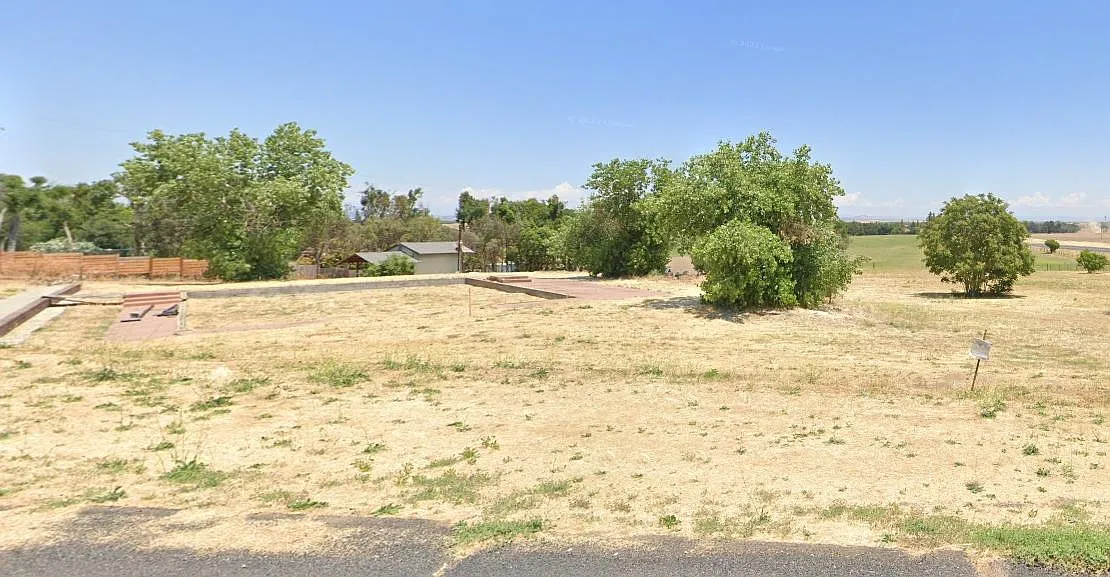 9600 Wamble Rd photo 1