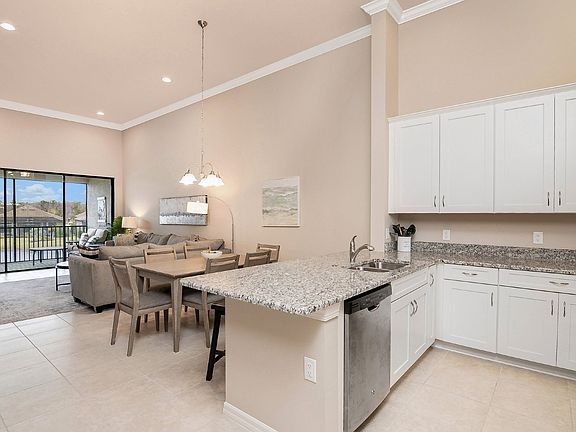 4th image of 9433 Benvenuto Ct Unit 203