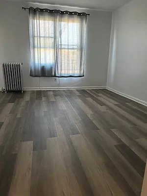 Rented by Alexiou Realty | media 6