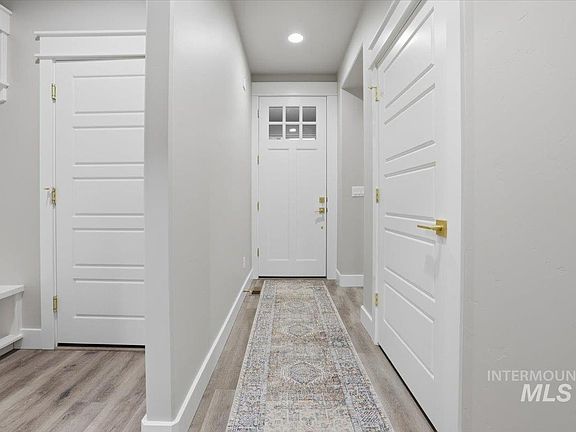 3rd image of 2654 Soulen Dr