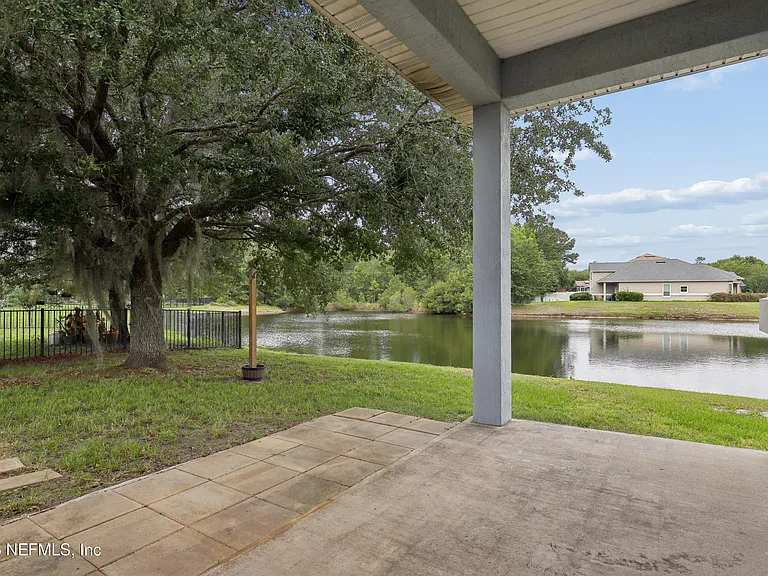 11242 Panther Creek Pkwy — Photo 29