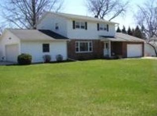 2101 Revere St, Freeport, IL 61032