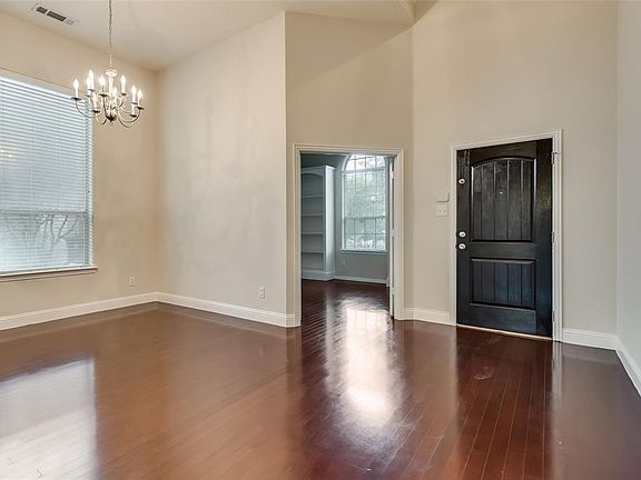 5th image of 3000 Red Cedar Dr
