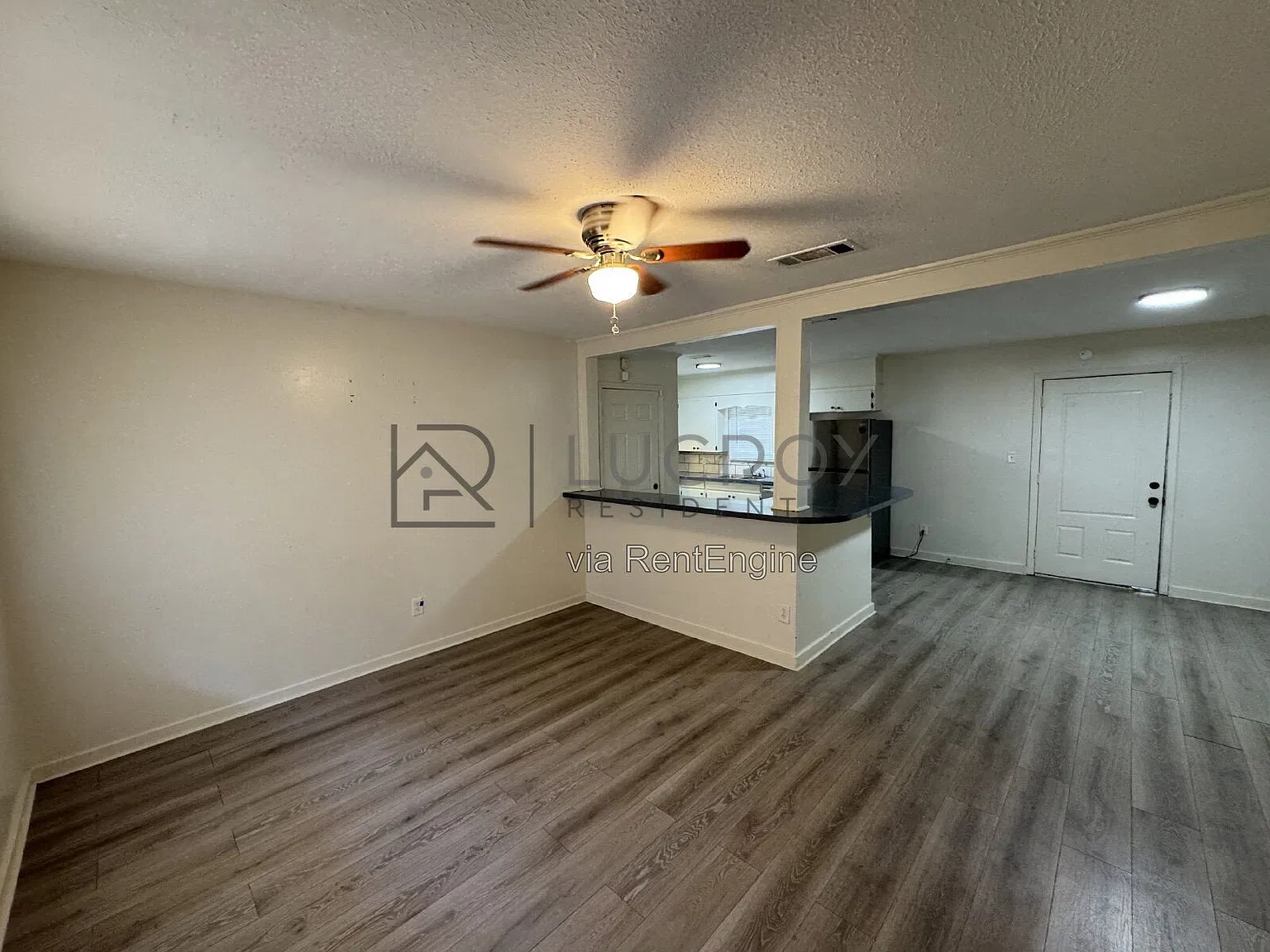 3 bed, 1.0 bath, 1200 sqft, $1,175 — Photo 2