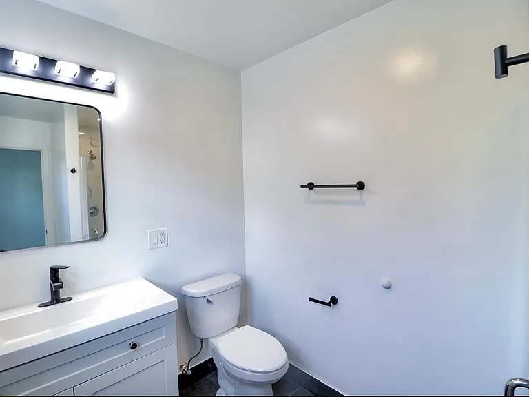 520 Glendale Rd — Photo 13
