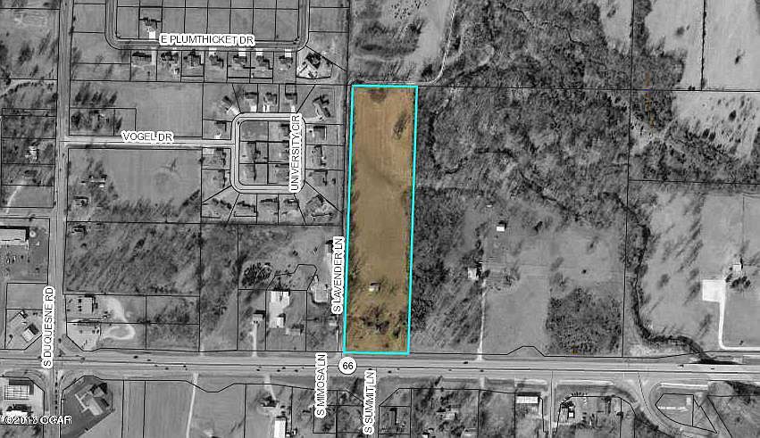 2nd image of 655 S Lavender Ln