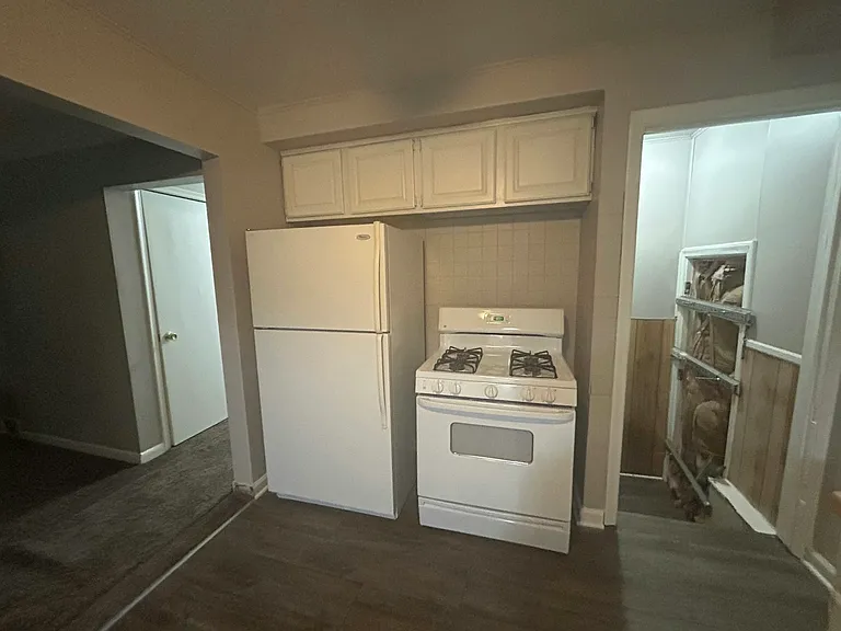 16121 Salem St — Photo 5