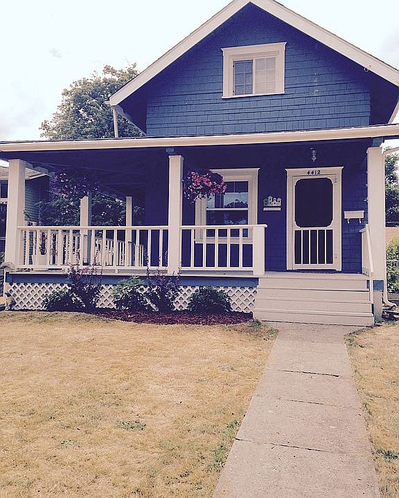 Charming Victorian!