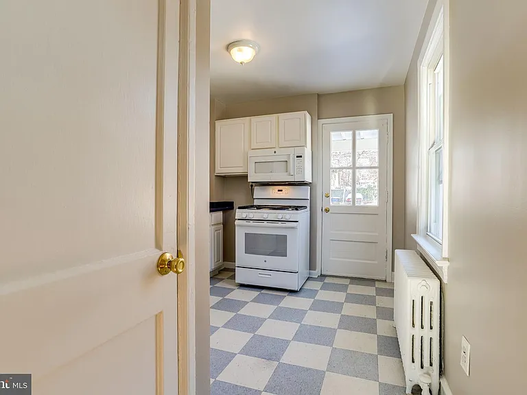 530 E Alexandria Ave — Photo 15