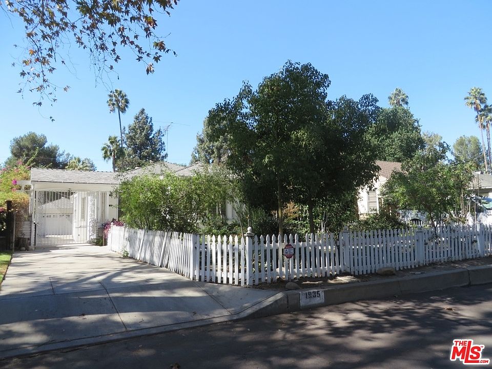 1st image of 1935 W Parkside Ave