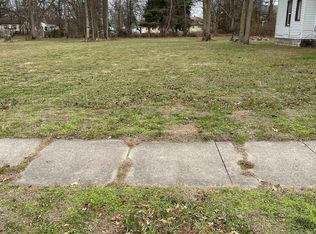 1253 Corby Blvd, South Bend, IN 46617
