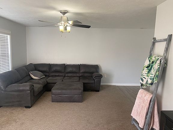 4th image of 4609 Crawford Ct