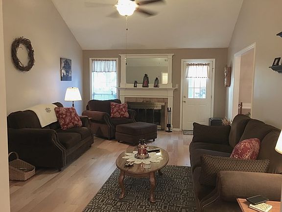 4th image of 4086 Spencer St