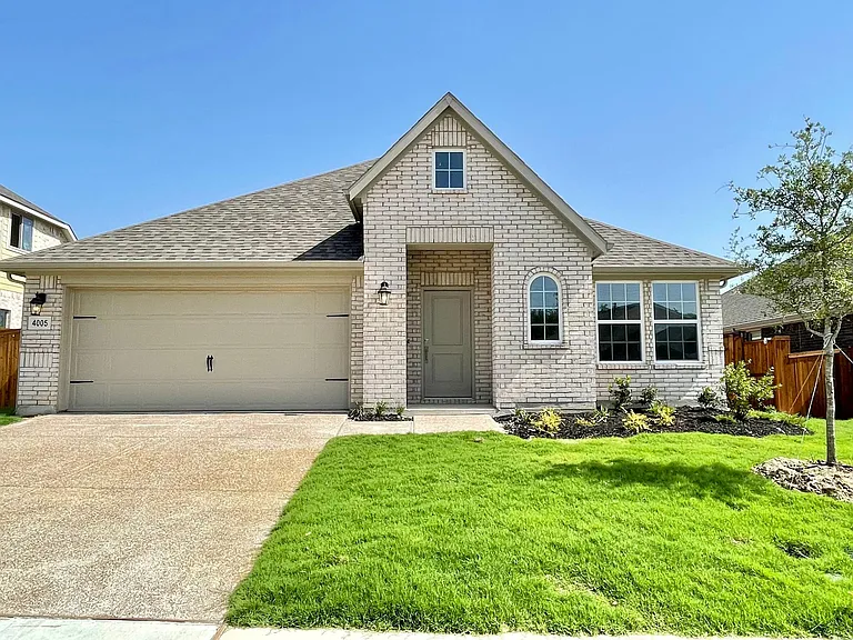 4005 Blue Stem Blvd — Photo 1