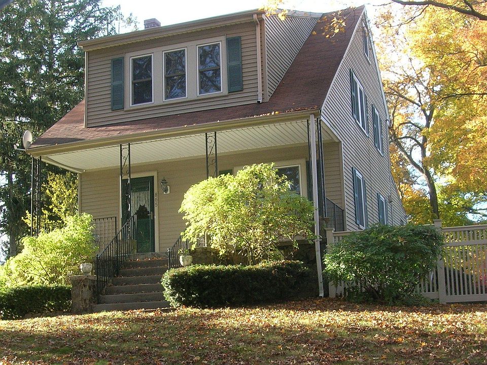 2nd image of 865 Vfw Pkwy