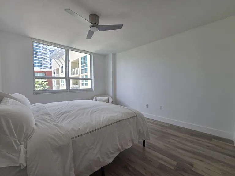 2000 N Bayshore Dr #507 — Photo 14