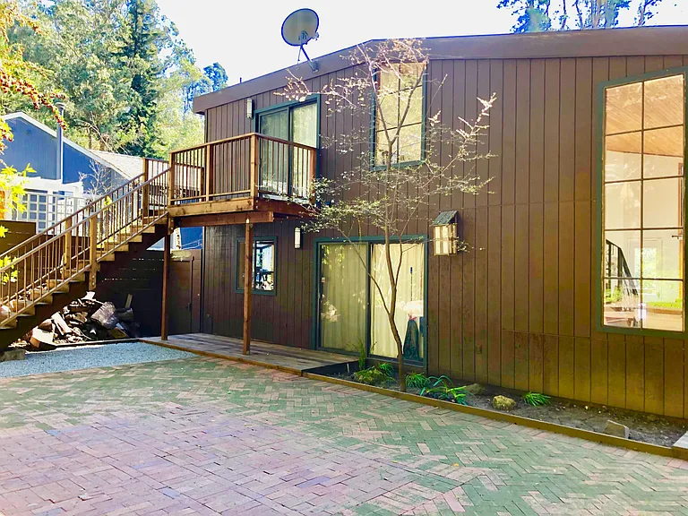 6445 Thornhill Dr — Photo 14