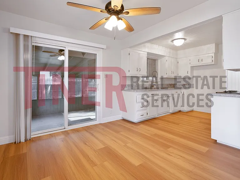 2848 Clover Ln — Photo 8