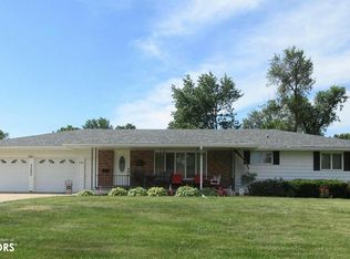 1900 10th Ave, Grinnell, IA 50112