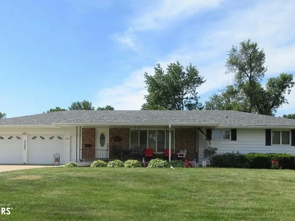 1900 10th Ave, Grinnell, IA 50112