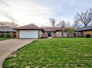 813 Canary Ln, Enid, OK 73703