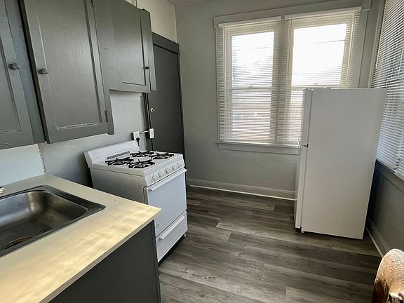 4th image of 123 N 36th St #1238