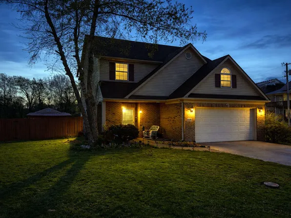 229 Cameron Dr, Nicholasville, KY 40356