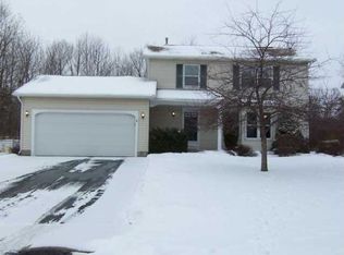 45 Cheshire Ln, Rochester, NY 14624