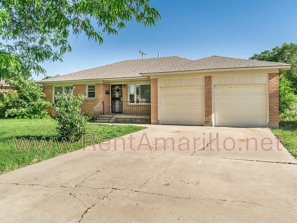 5215 SW 15th Ave