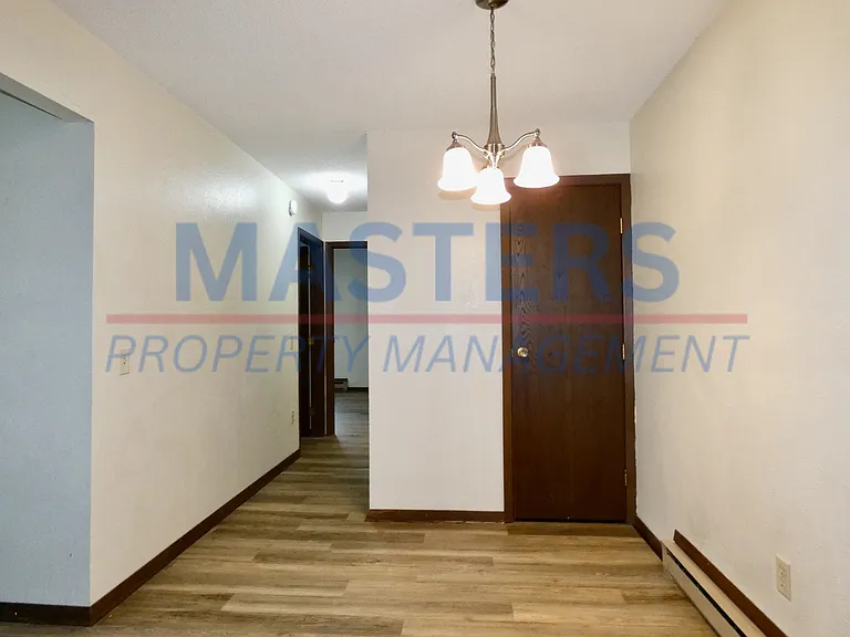 802 Three Meadows Dr — Photo 7