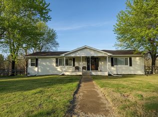 195 Winding Ln, Camden, TN 38320