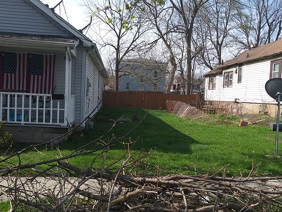 2nd image of 1371 North Ave