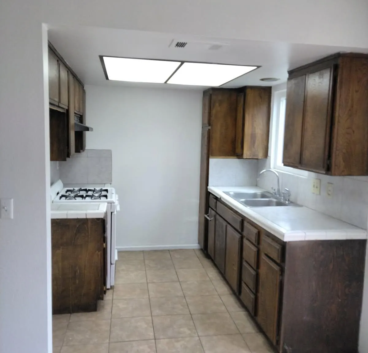 2 bed, 1080 sqft, $2,350 — Photo 4