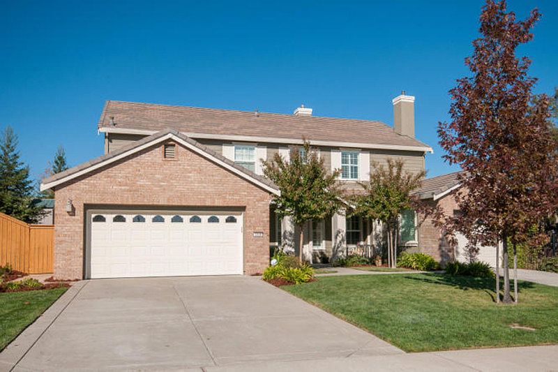 1st image of 3328 Hollow Oak Dr