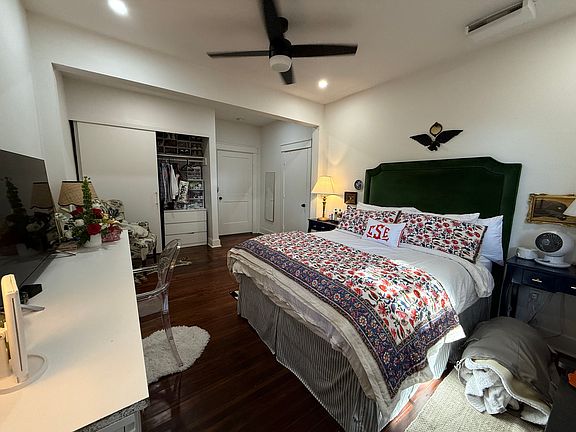 3rd image of 1528 Hillary St