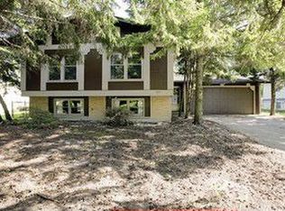 743 Claremont Dr, Downers Grove, IL 60516