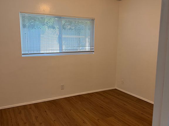 4th image of 2750 E De Soto St APT 2