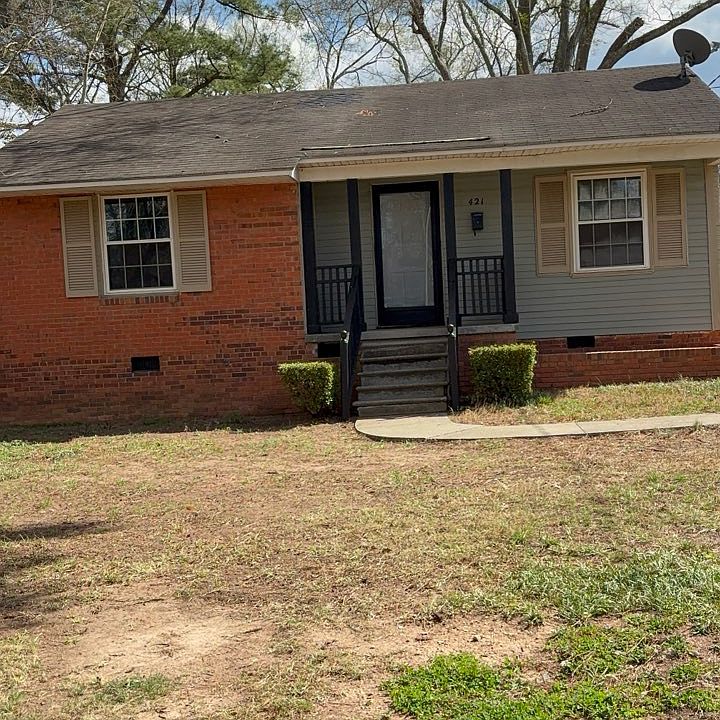 1st image of 421 Walton St