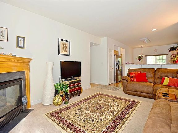 3rd image of 4 Tudor Way #0