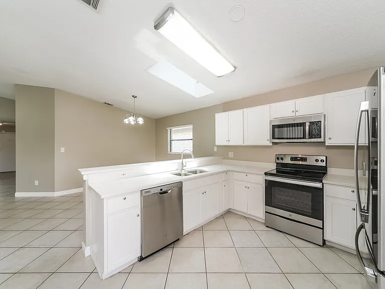 3422 Burlington Dr — Photo 9