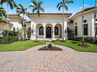6511 Highcroft Dr, Naples, FL 34119