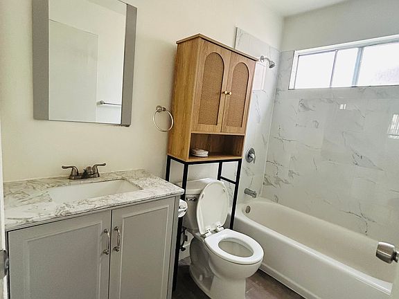 3rd image of 4443 Campus Ave APT 1