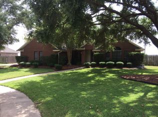 113 Woodhaven Dr, Victoria, TX 77904