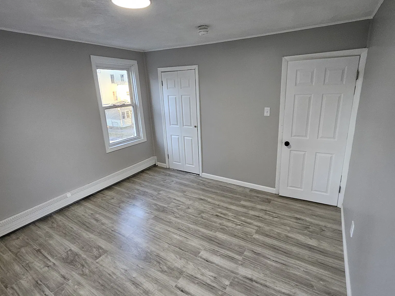 3 bed, $1,700 — Photo 3