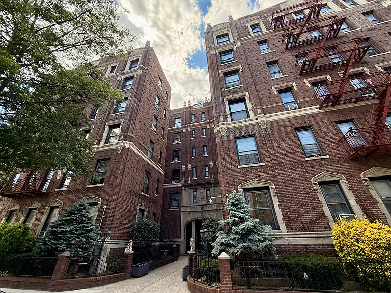 7920 4th Ave #B12 — Photo 8