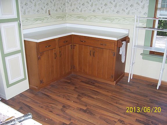 2nd image of 1153 W 21st St