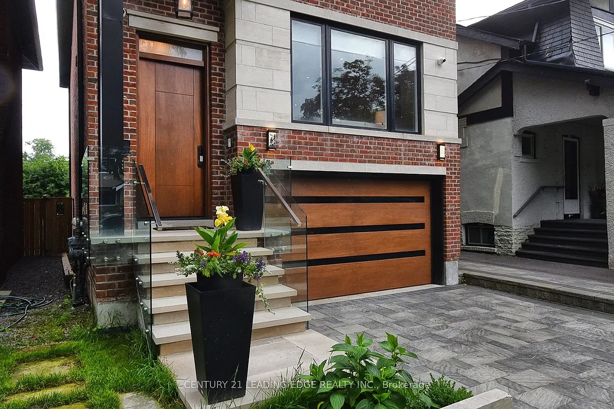 Building Photo - 119 Stibbard Ave