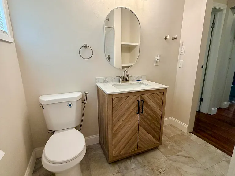 338 Elm St — Photo 13