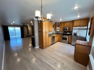 9676 Via Torino, Burbank, CA 91504